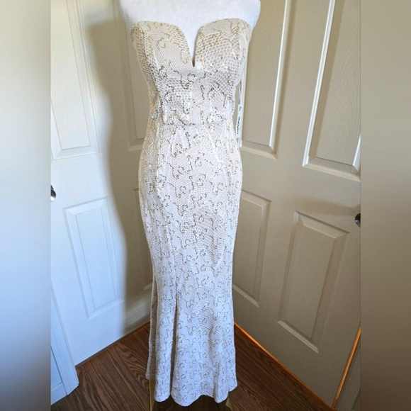 Strapless Sequin Lace Gown M Nude Maxi Formal Dress NWT - Picture 2 of 8